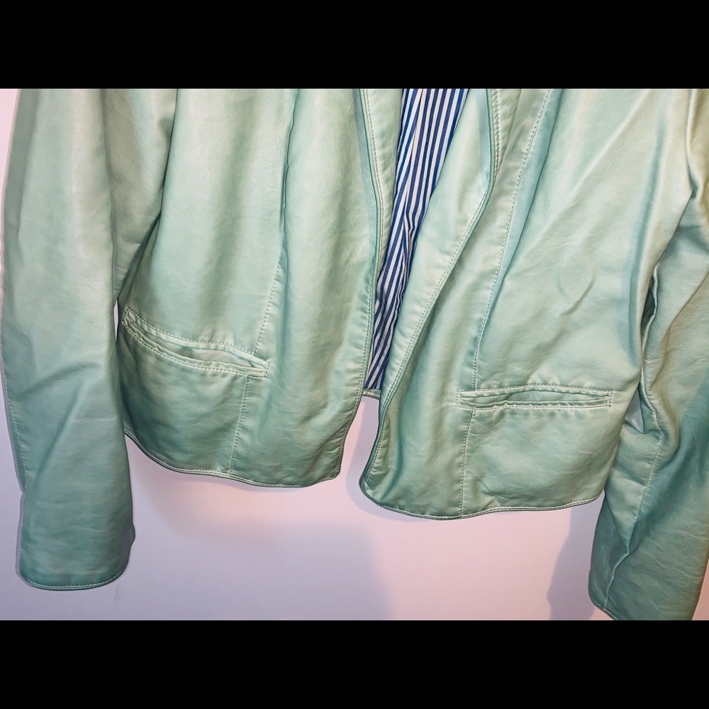 Chico’s jacket - Picture 2 of 10
